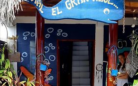 Hostel El Gran Azul Olon