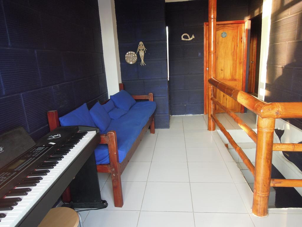 Hostel El Gran Azul Olon Exterior photo
